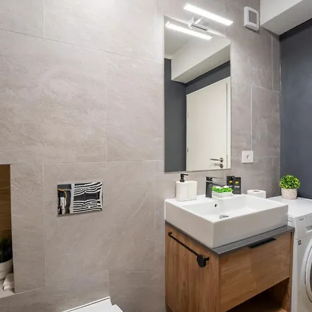 Mohost Spot - Business & Leisure With Parking And Balcony * Brasov