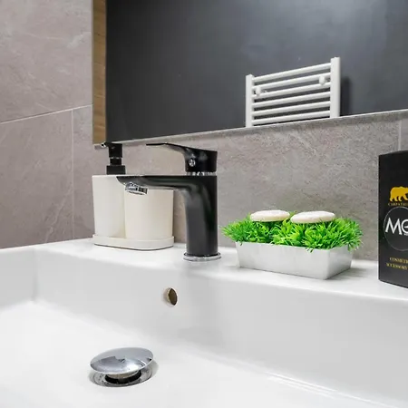 Mohost Spot - Business & Leisure With Parking And Balcony Apartmán *