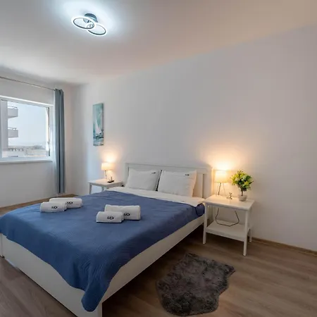 Mohost Spot - Business & Leisure With Parking And Balcony * Brašov